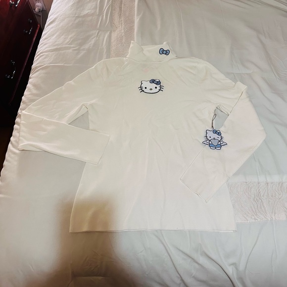 🔐Hello Kitty sweater🔐 - Picture 4 of 4